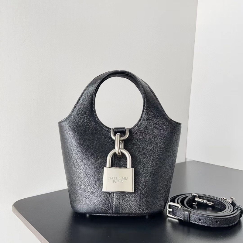 Ba*len*cia*ga top handle bags